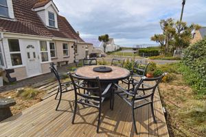 - click for photo gallery